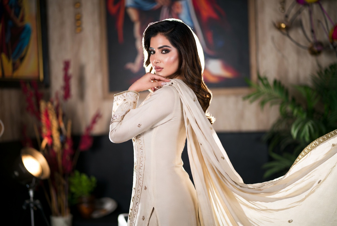Velvet Modeling — Pakistani female models & Pakistan modeling agency (Karachi, Lahore, Islamabad). Gallery filmstrip 6.
