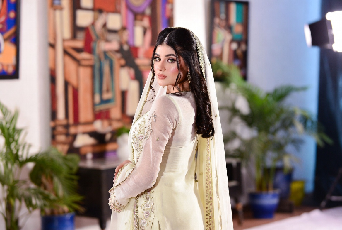 Velvet Modeling — Pakistani female models & Pakistan modeling agency (Karachi, Lahore, Islamabad). Home showcase editorial 1.