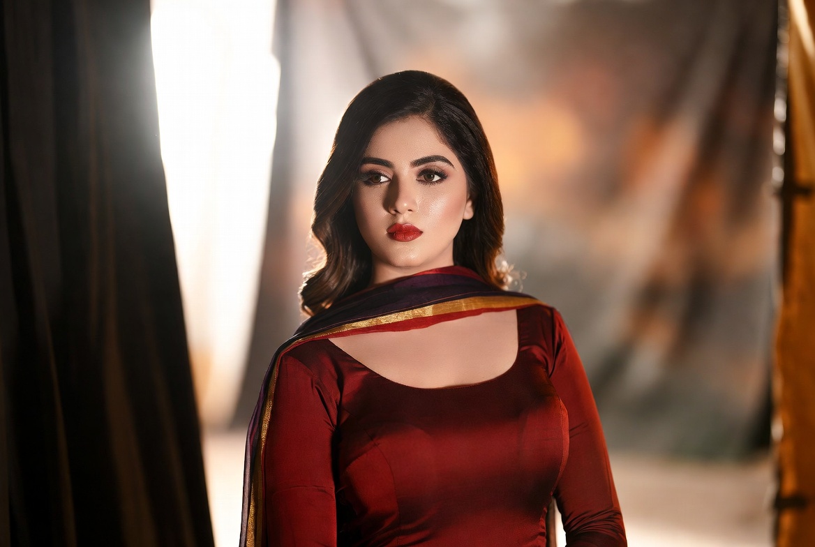 Velvet Modeling — Pakistani female models & Pakistan modeling agency (Karachi, Lahore, Islamabad). Hero marquee down 10.