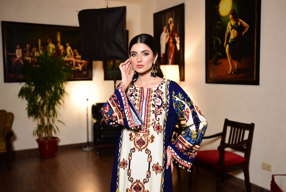 Velvet Modeling — Pakistani female models & Pakistan modeling agency (Karachi, Lahore, Islamabad). Hero marquee down 3.