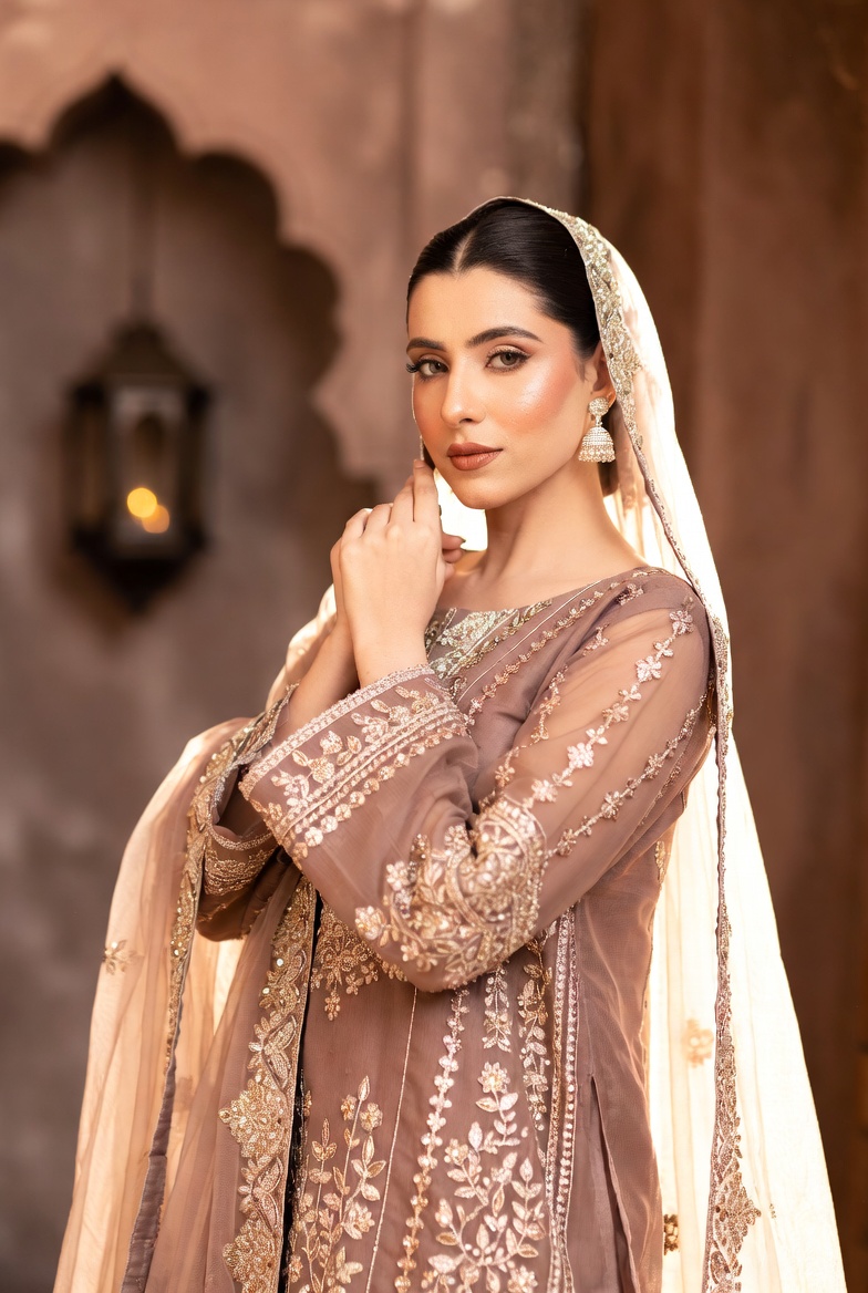 Velvet Modeling — Pakistani female models & Pakistan modeling agency (Karachi, Lahore, Islamabad). Gallery filmstrip 2.