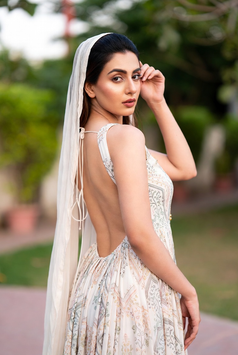 Velvet Modeling — Pakistani female models & Pakistan modeling agency (Karachi, Lahore, Islamabad). Gallery filmstrip 1.