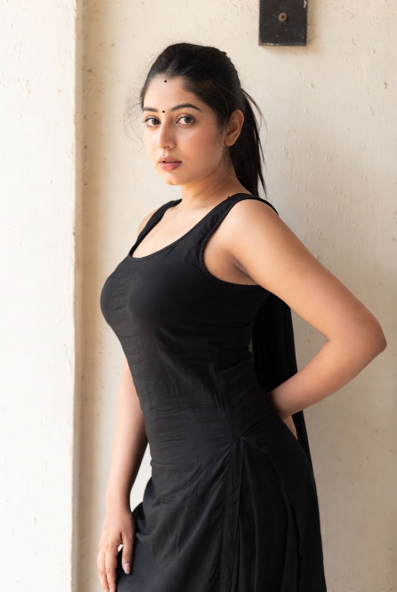 Velvet Modeling — Pakistani female models & Pakistan modeling agency (Karachi, Lahore, Islamabad). Hero marquee up 7.