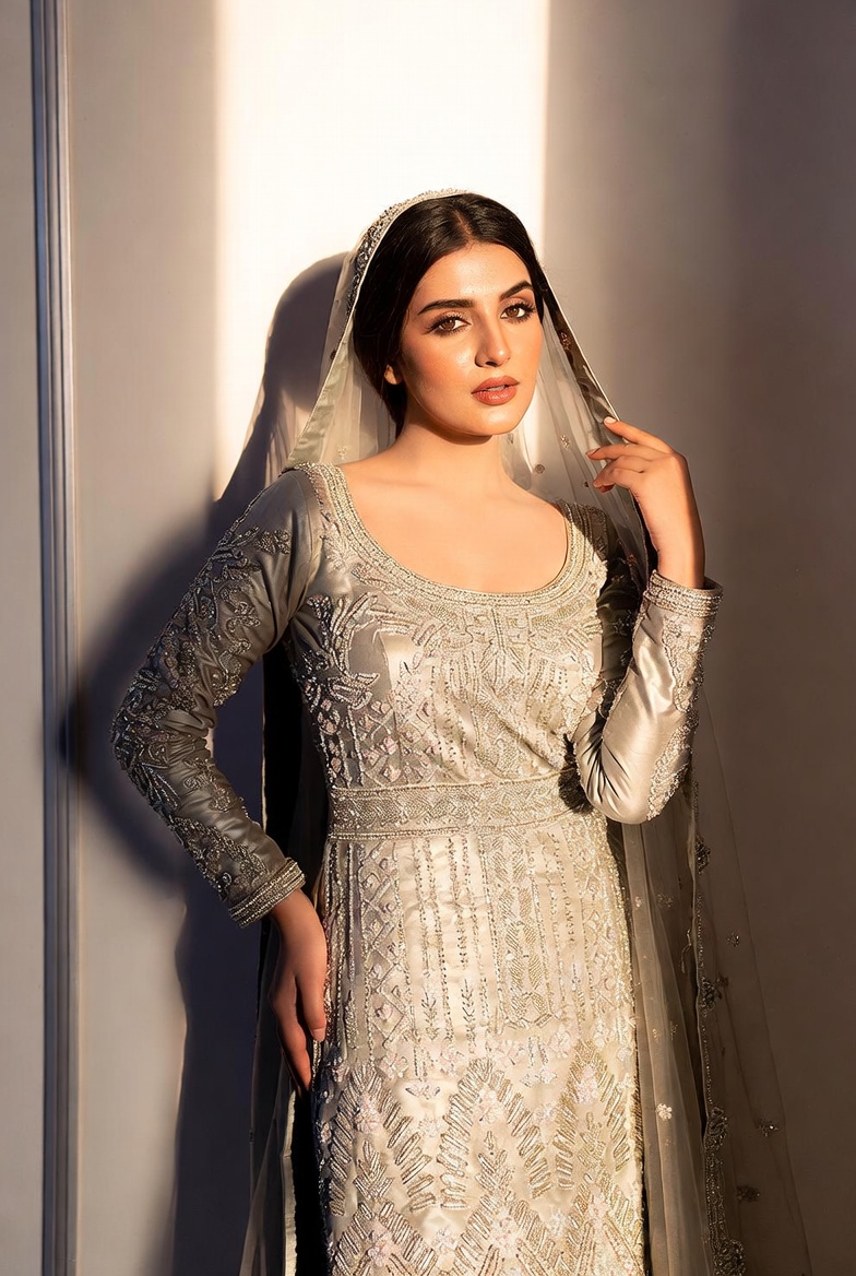 Velvet Modeling — Pakistani female models & Pakistan modeling agency (Karachi, Lahore, Islamabad). Home showcase identity 1.