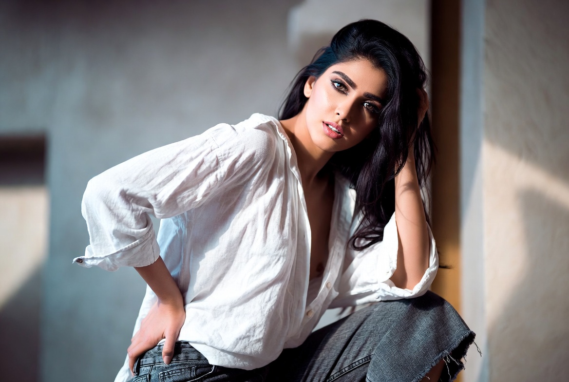 Velvet Modeling — Pakistani female models & Pakistan modeling agency (Karachi, Lahore, Islamabad). Gallery filmstrip 11.