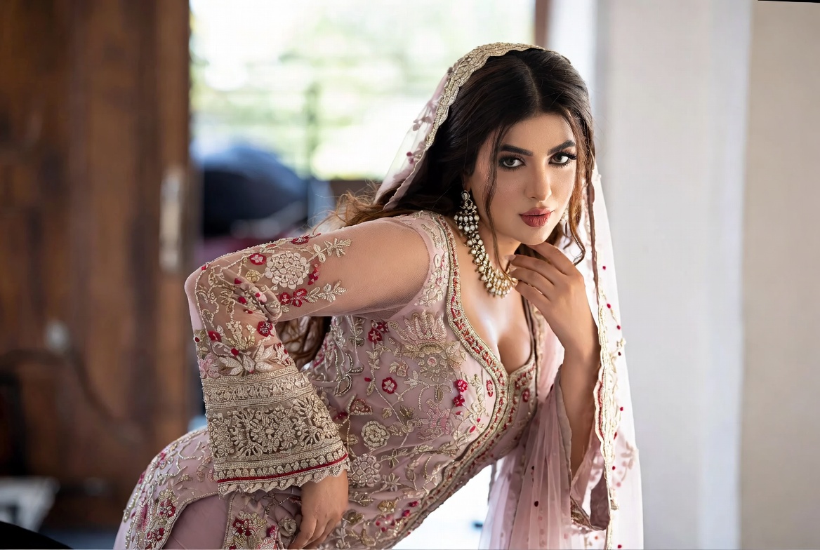 Velvet Modeling — Pakistani female models & Pakistan modeling agency (Karachi, Lahore, Islamabad). Hero marquee down 12.
