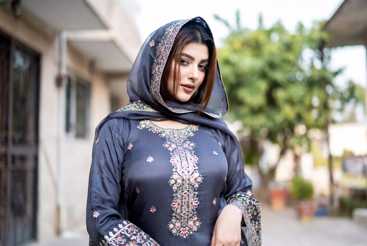 Velvet Modeling — Pakistani female models & Pakistan modeling agency (Karachi, Lahore, Islamabad). Hero marquee up 5.