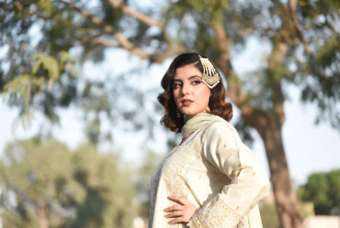 Velvet Modeling — Pakistani female models & Pakistan modeling agency (Karachi, Lahore, Islamabad). Hero marquee down 12.