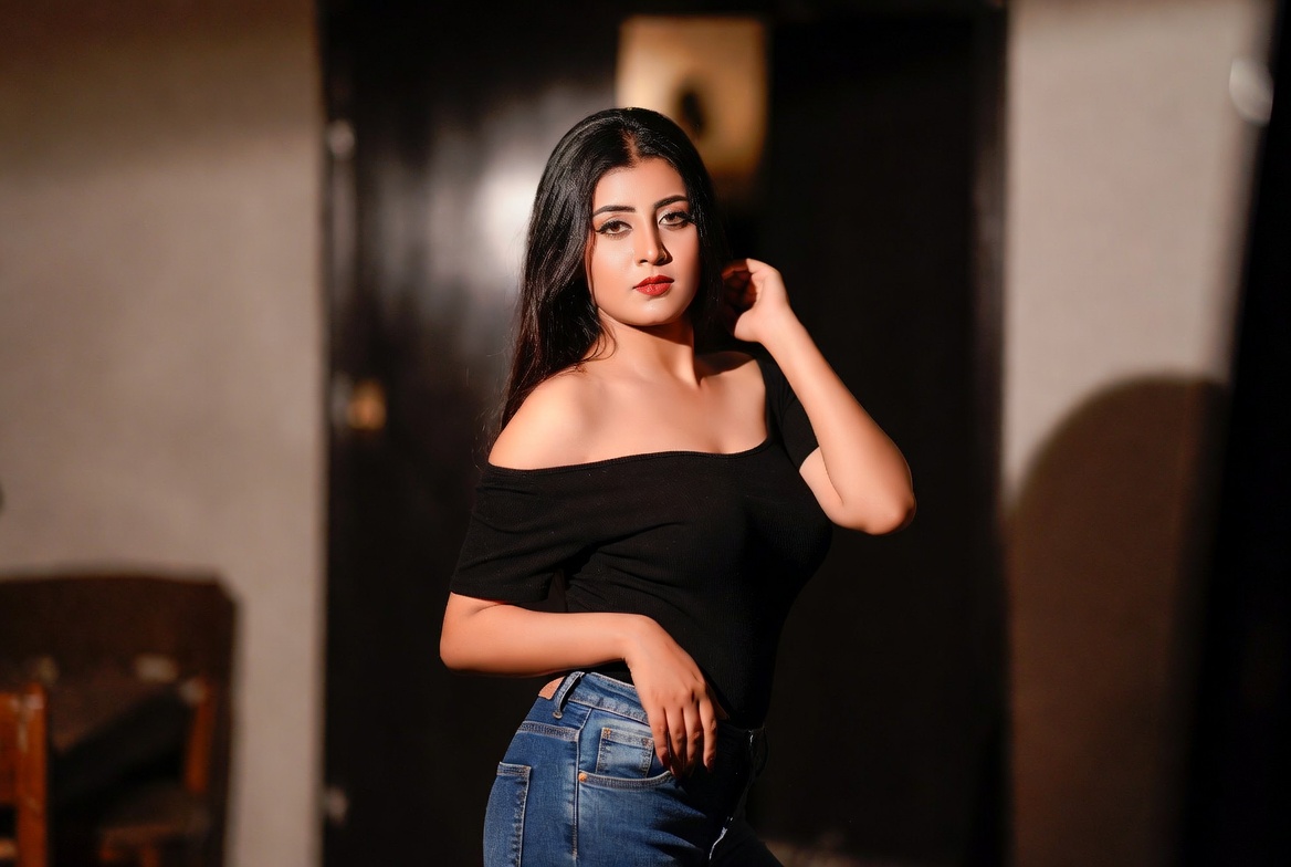 Velvet Modeling — Pakistani female models & Pakistan modeling agency (Karachi, Lahore, Islamabad). Gallery filmstrip 7.
