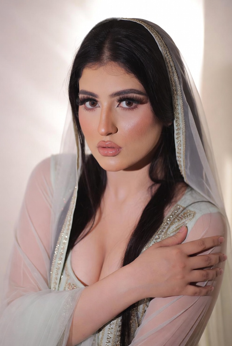 Velvet Modeling — Pakistani female models & Pakistan modeling agency (Karachi, Lahore, Islamabad). Gallery filmstrip 1.