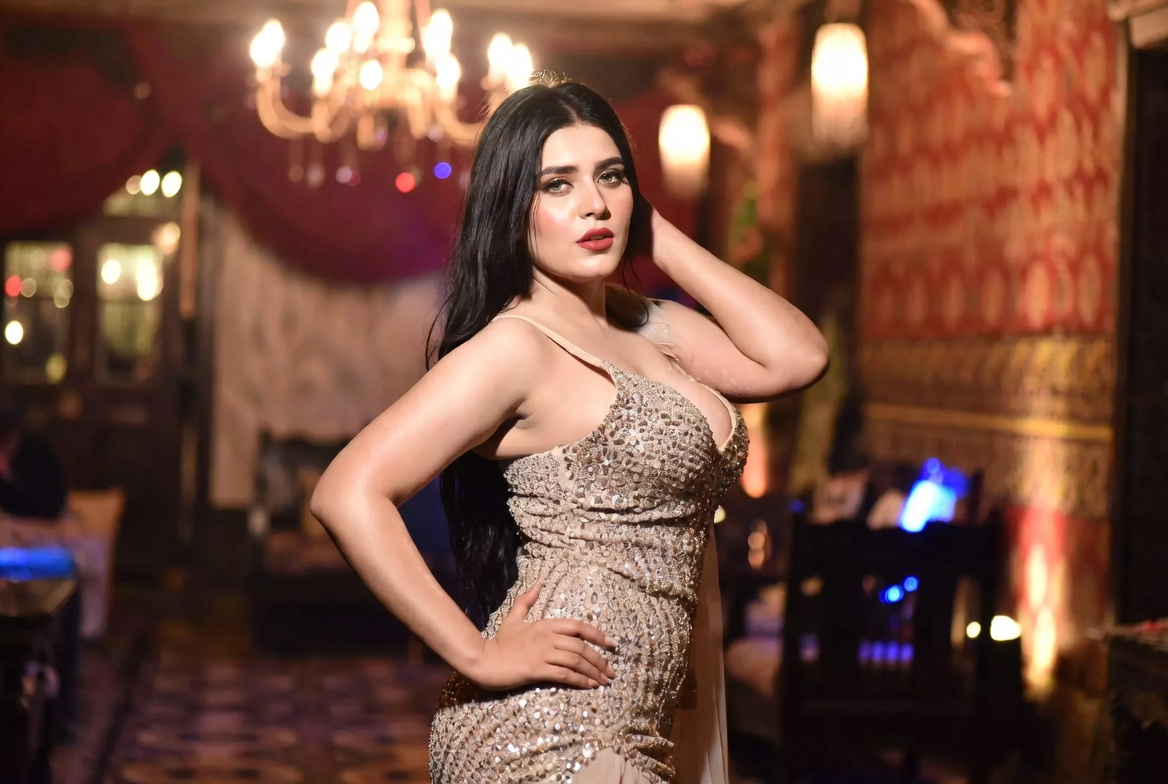 Velvet Modeling — Pakistani female models & Pakistan modeling agency (Karachi, Lahore, Islamabad). Hero marquee up 4.