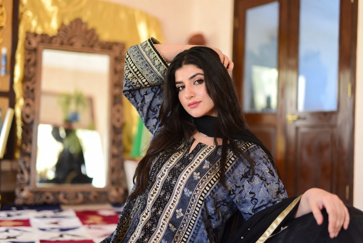 Velvet Modeling — Pakistani female models & Pakistan modeling agency (Karachi, Lahore, Islamabad). Gallery filmstrip 8.