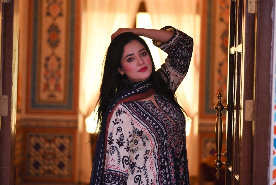 Velvet Modeling — Pakistani female models & Pakistan modeling agency (Karachi, Lahore, Islamabad). Hero marquee up 8.