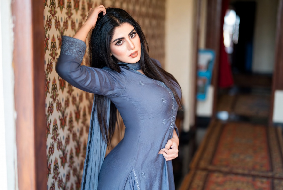 Velvet Modeling — Pakistani female models & Pakistan modeling agency (Karachi, Lahore, Islamabad). Hero marquee down 5.