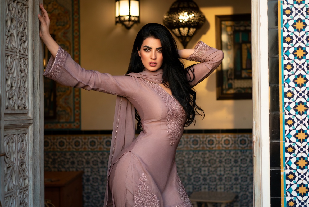 Velvet Modeling — Pakistani female models & Pakistan modeling agency (Karachi, Lahore, Islamabad). Home showcase campaign 1.