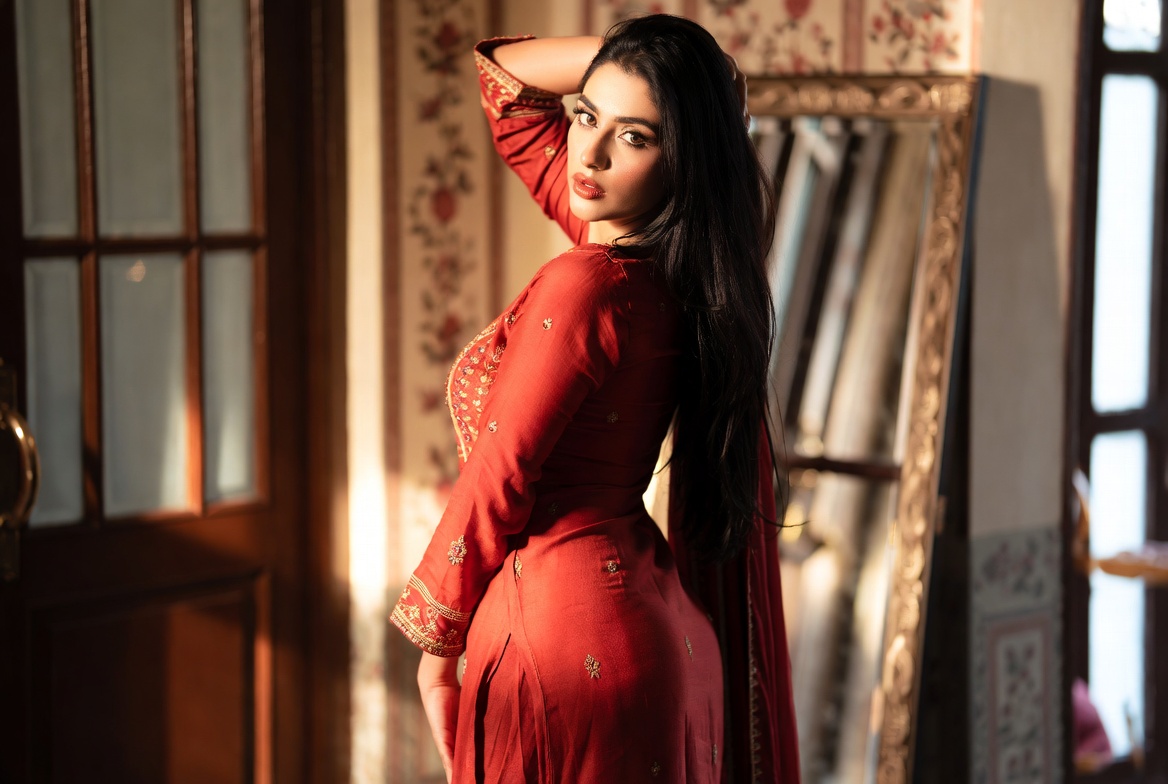 Velvet Modeling — Pakistani female models & Pakistan modeling agency (Karachi, Lahore, Islamabad). Gallery filmstrip 1.