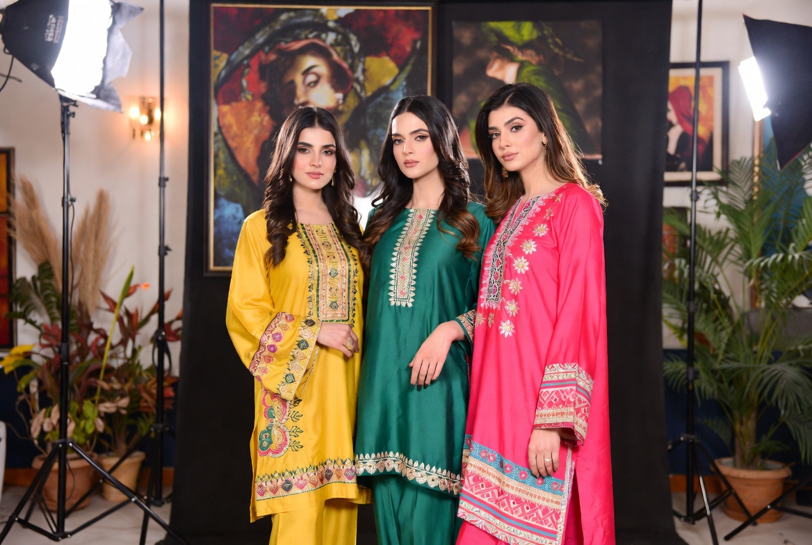 Velvet Modeling — Pakistani female models & Pakistan modeling agency (Karachi, Lahore, Islamabad). Hero marquee down 11.