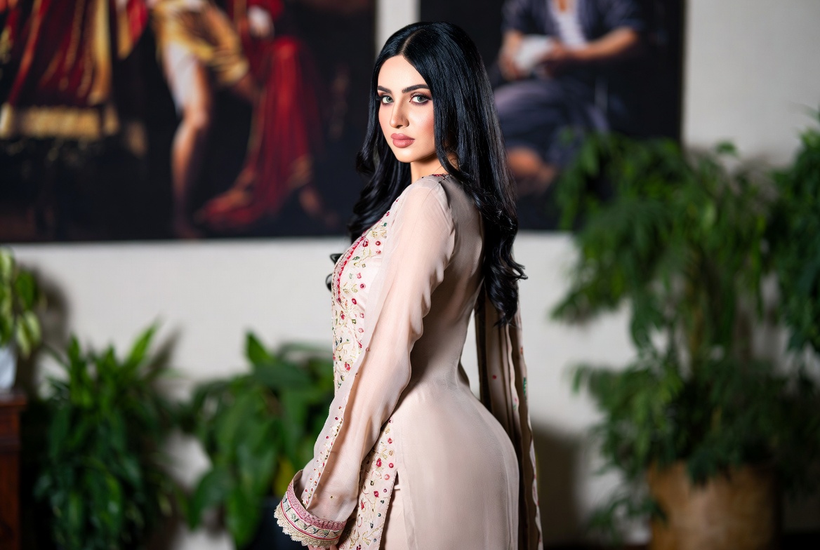 Velvet Modeling — Pakistani female models & Pakistan modeling agency (Karachi, Lahore, Islamabad). Gallery filmstrip 4.